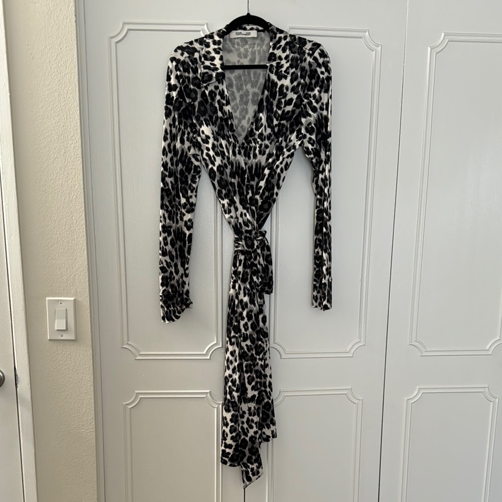 DVF Abigail Silk Jersey Long Sleeve Midi Wrap Dress